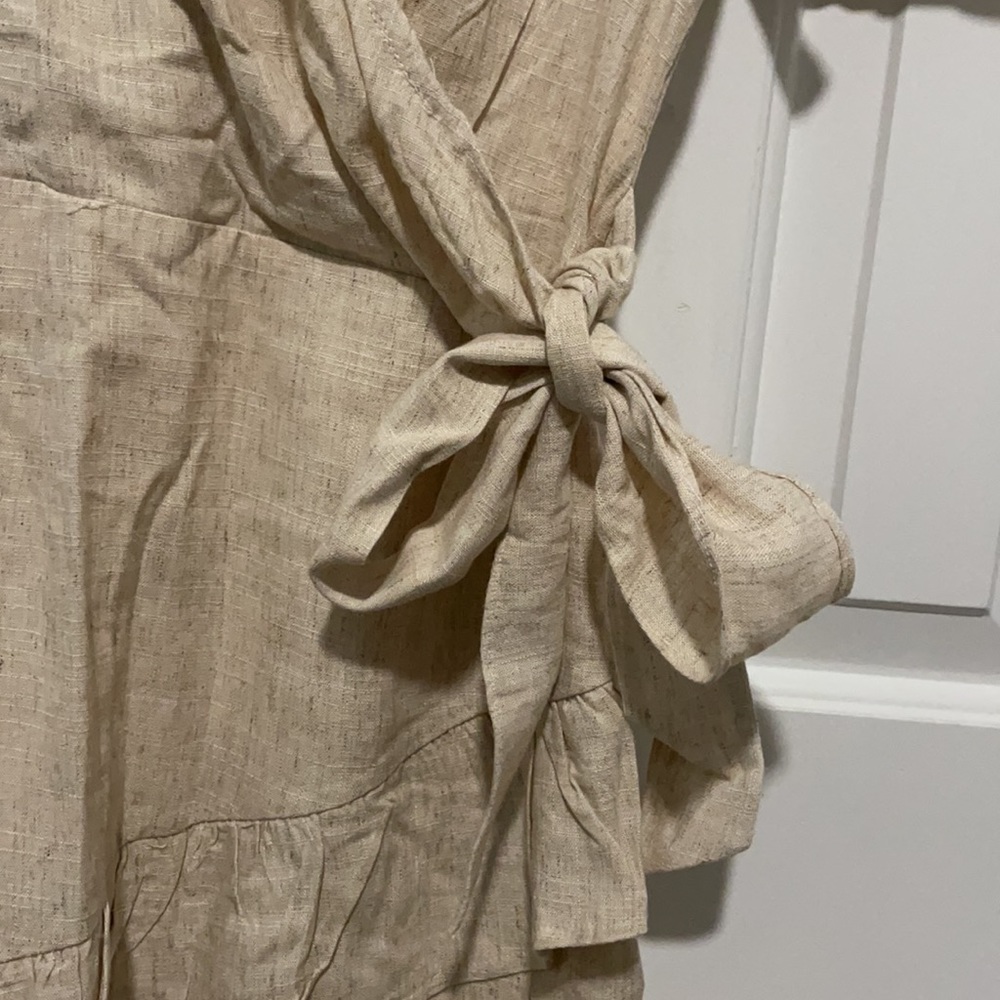 Dress - Picture 3 of 4